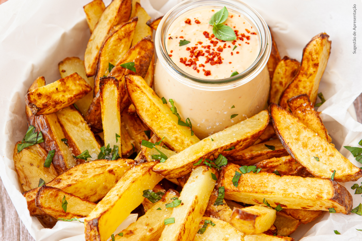 Batata “frita” na Airfryer com Dip de Queijo Creme